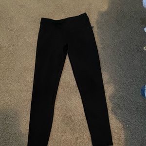 black all in motion leggings